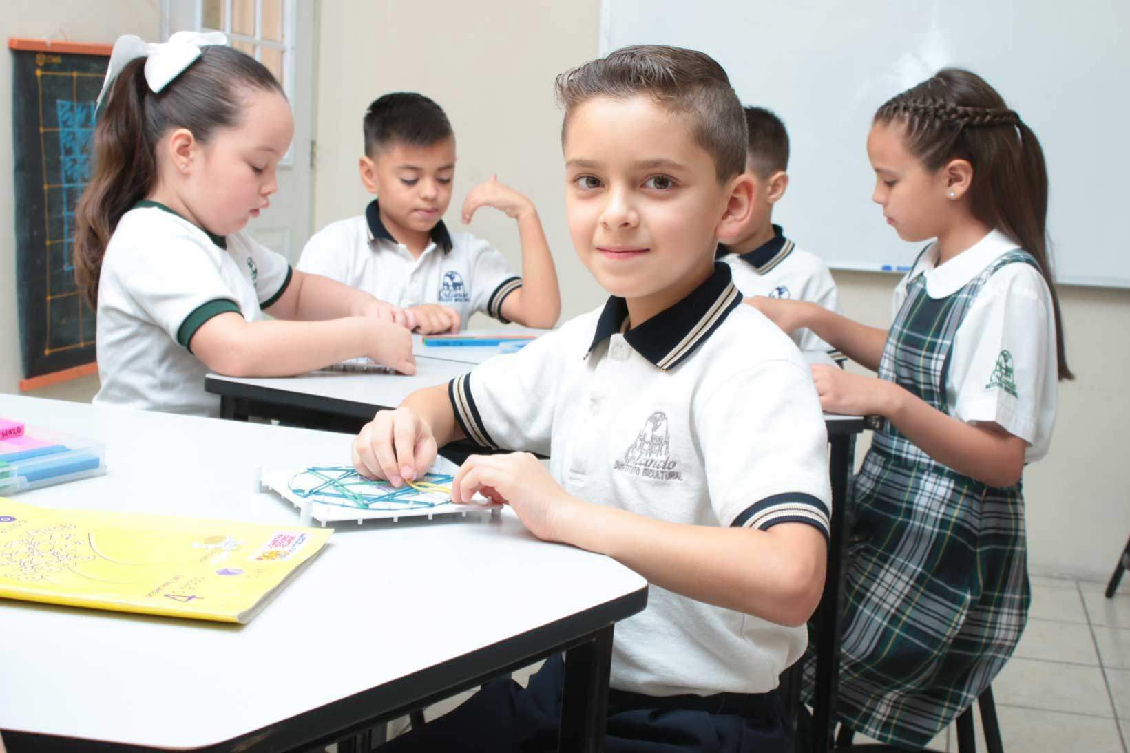 Escuela Primaria Salvador Díaz Mirón 5